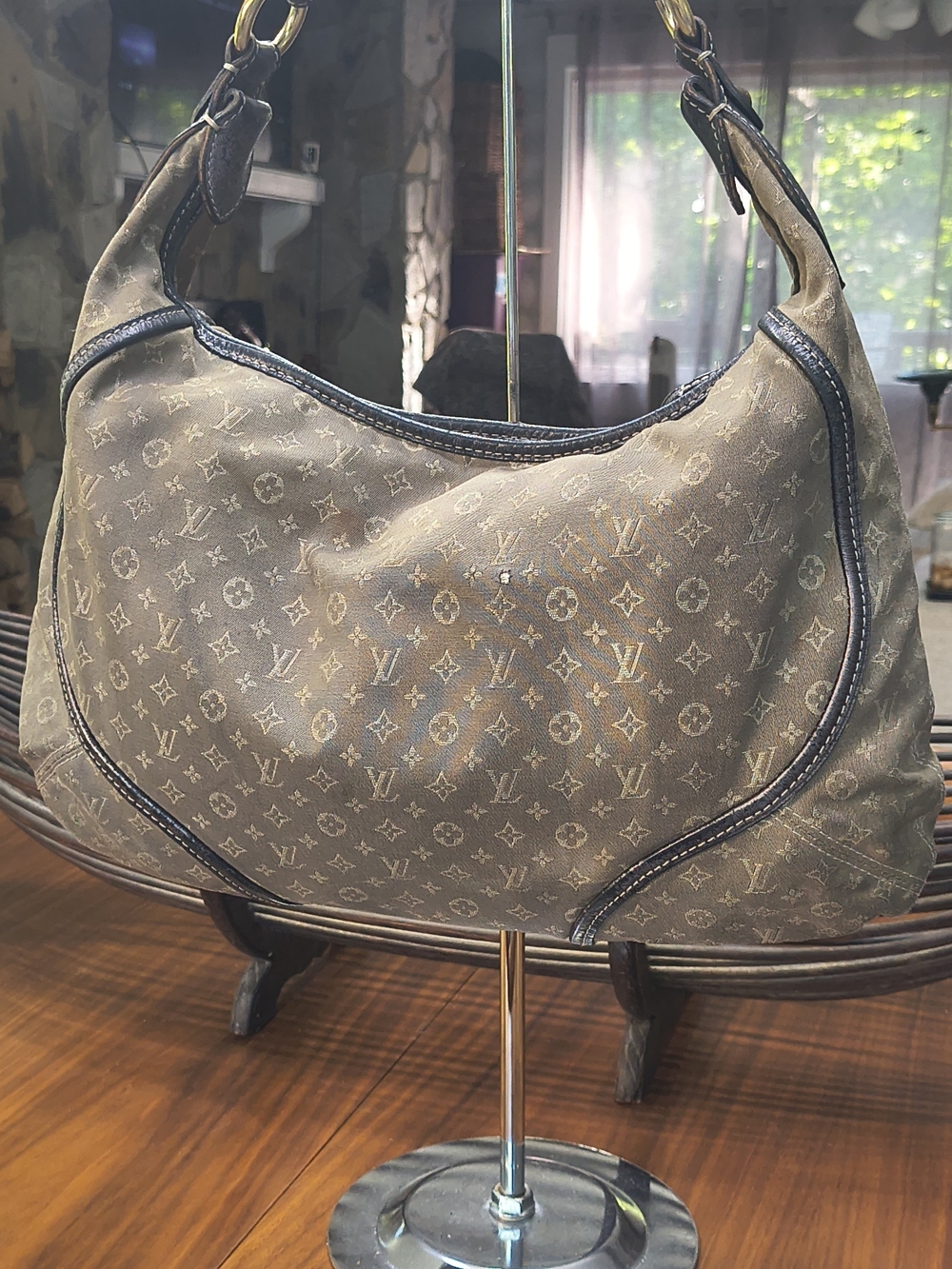 Louis Vuitton Denim Monogram Canvas Shoulder Bag - Picture 6 of 13